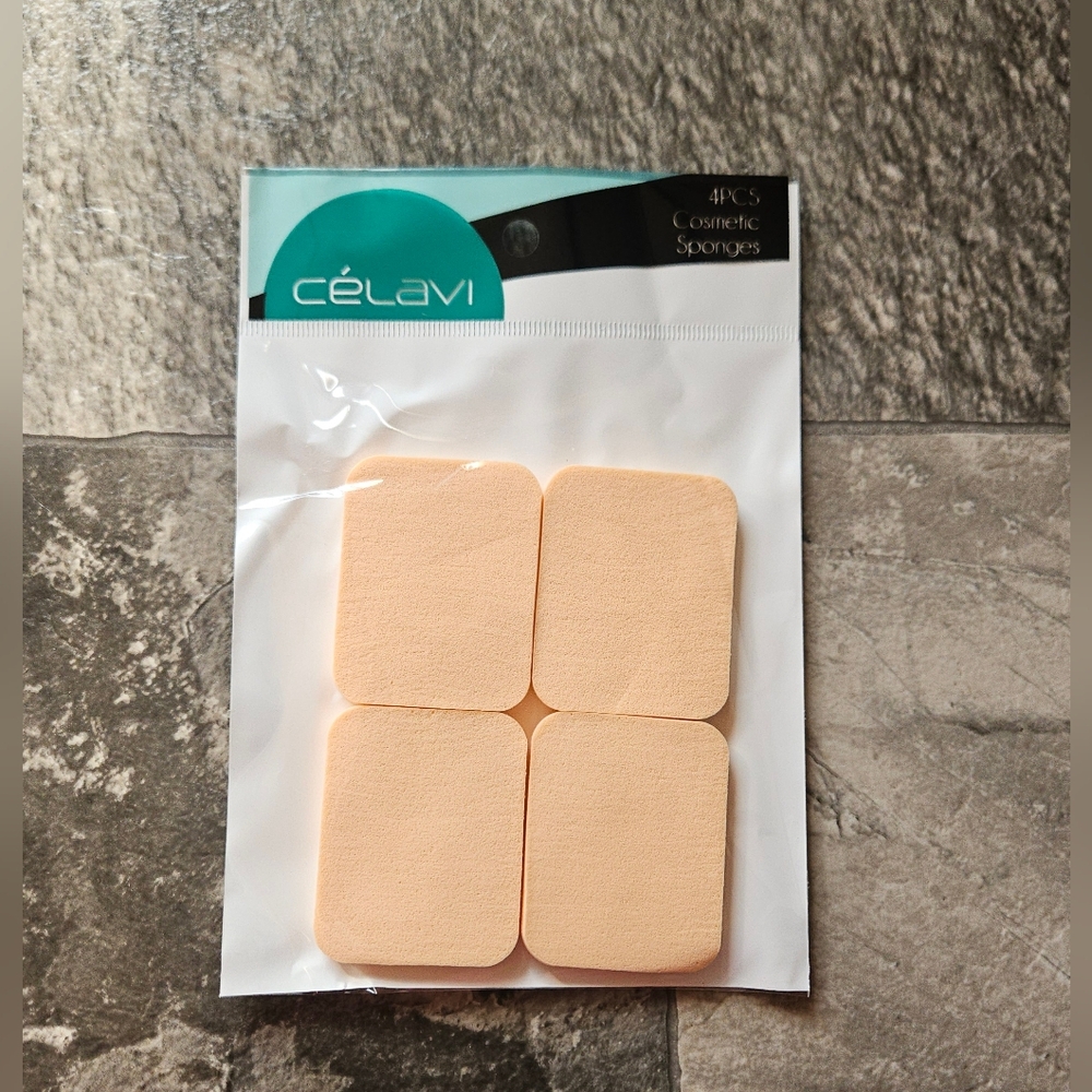 Célavi 4-piece Cosmetic Sponges BNIB